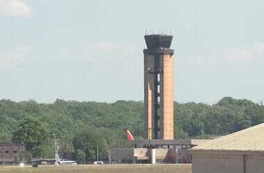 South Nashville residents petition for flight path changes due to constant noise