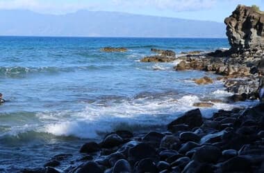 State plans to roll out reservation system at popular Maui bay